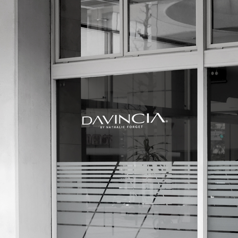 Davincia® window logo 24 inch x 6 inch